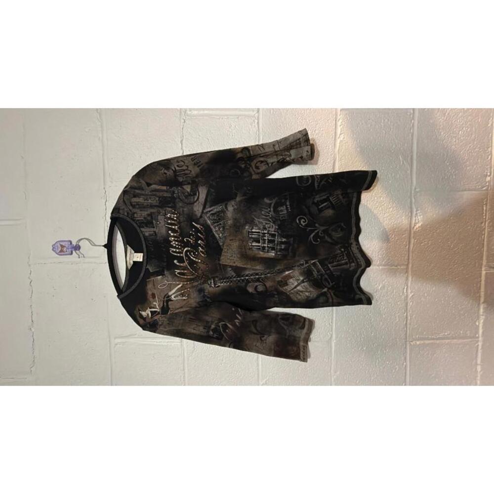 100% cotton 3/4 length sleeve Christopher banks top